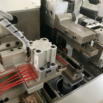 Machine de trempage à double tête à 10 fils pour un traitement rapide et précis des fils