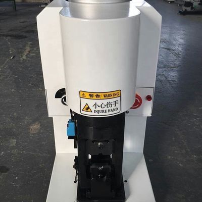 Machine de décapage de câbles électriques à batterie électrique avec course réglable de 50 mm