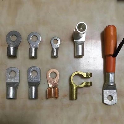 Machine de décapage de câbles électriques à batterie électrique avec course réglable de 50 mm