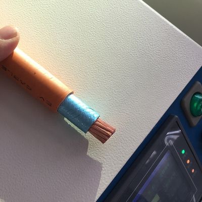 Machine spéciale de décapage de câble coaxial à fil unique dernière conception et performance