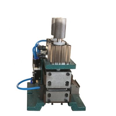 10.5 kg machine pneumatique verticale à plusieurs noyaux de décapage de câbles de fil pour le traitement du fil