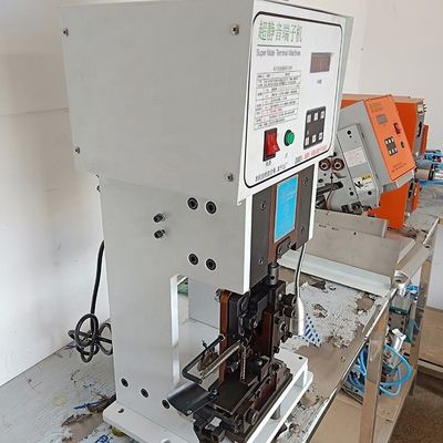 Machine de frottement à bornes ultra-silencieuse de 2,0 tonnes, fabriquée dans une plage de fil 0,1-4,5 mm2 AWG11-AWG32