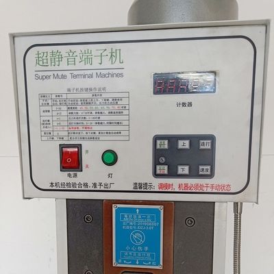 Machine de frottement à bornes ultra-silencieuse de 2,0 tonnes, fabriquée dans une plage de fil 0,1-4,5 mm2 AWG11-AWG32