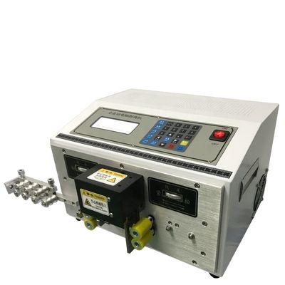 Machine de découpe et de décapage de fil de cathéter de diamètre maximal de 5 mm avec sortie de 4000 pièces/h