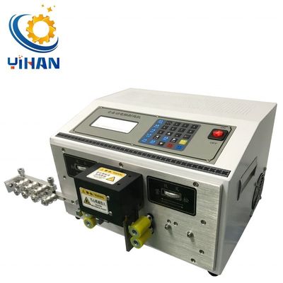 Machine de découpe et de décapage de fil de cathéter de diamètre maximal de 5 mm avec sortie de 4000 pièces/h
