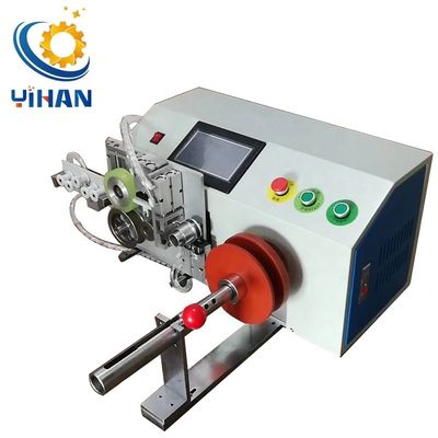 Machine à attacher avec mesure de longueur