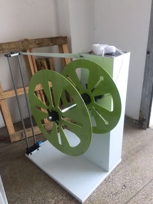 Cable réglable à vitesse réglable à bobine de décharge à quatre axes