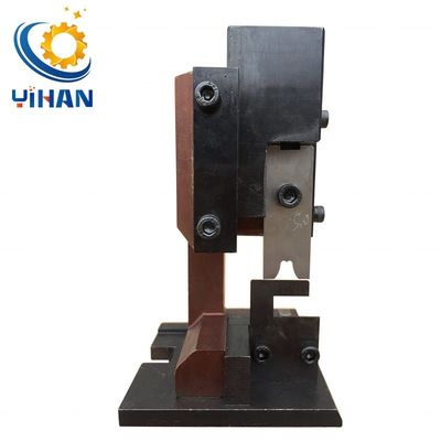Applicateur à borne d'alimentation horizontale avec fonction de crimping à borne et course de 30 mm