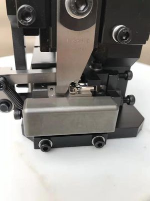 Applicateur de drapeau de crimping à 40 mm pour la machine de crimping automatique de terminaux JST
