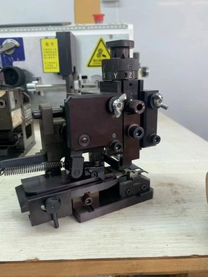 YH-09H002 JST Applicateur de machine de crimping de borne de drapeau européen avec traction de glissement de 40 mm
